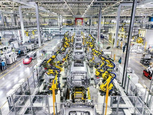 余承東造訪賽力斯汽車智慧工廠，為問界新M7高品質(zhì)交付助威